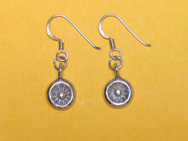 ◎●カレン族シルバーピアス   デザインNO.25 カレンシルバー拍卖