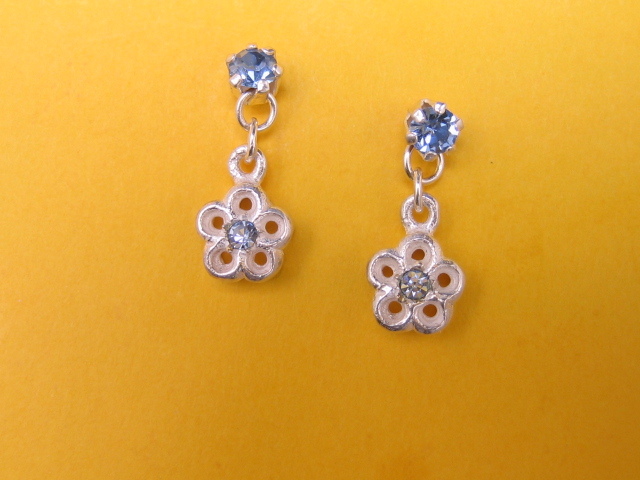 ◎即決●シルバーピアス  桜 ブルー  NO.68-2拍卖