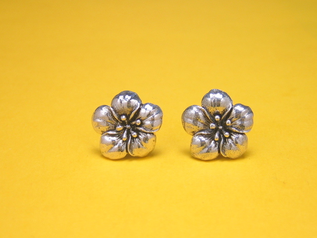 ◎即決●シルバーピアス 花 NO.8 拍卖