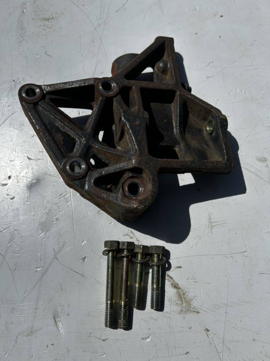 日産Y31シーマ ステアリングポンプステー 希少 旧車 当時物拍卖