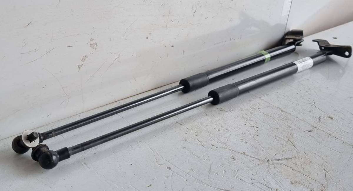 スバル インプレッサ GP3 バックドア ダンパー 左右拍卖