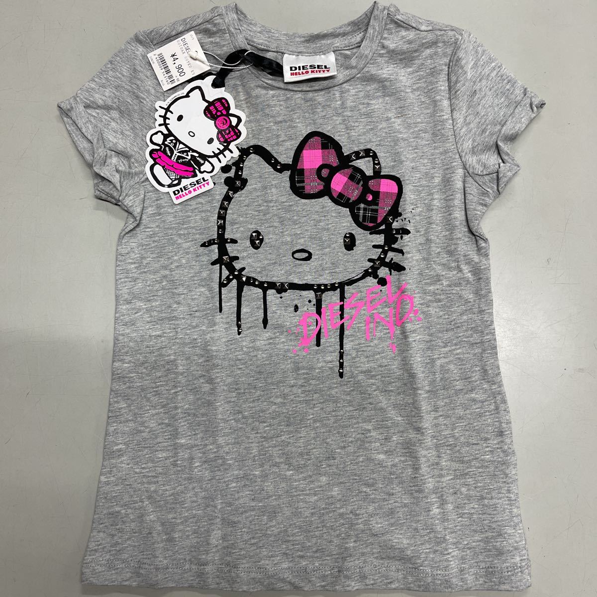 DIESEL HELLO KITTY Tシャツ 未使用 ディーゼル ハローキティ キティちゃん 3Y グレー キッズ 子供服 kids拍卖