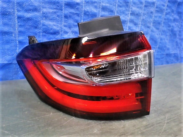 S1130 オデッセイ ハイブリッド RC4 前期 左テール LED 33550-T6CZ 美品拍卖