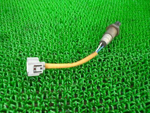 L275S・L285S ミラ エンジン底部分のセンサー S28 シルバー ★170203番 ★11050番拍卖