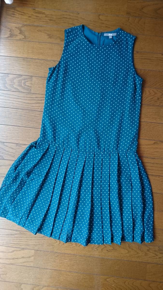 ★新品 UNIQLO ユニクロ ドット柄 シフォン ノースリーブ ワンピース 水玉 プリーツスカート 拍卖