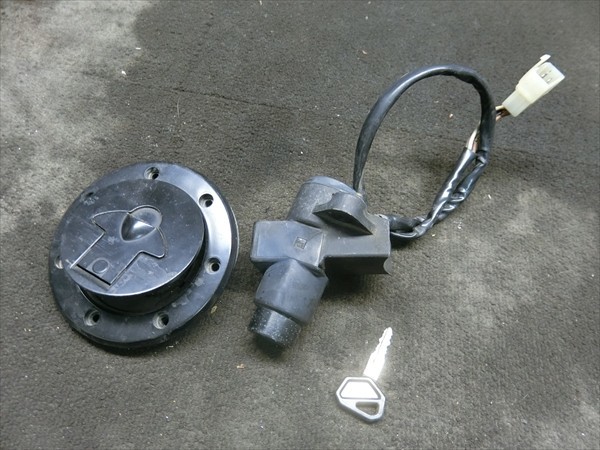 カワサキ ZZ-R1100 ZXT10D 純正 キーセット メインスイッチ タンクキャップ キー 鍵拍卖