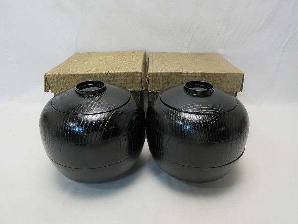 I04373 【 茶道具 黒塗 信玄弁当 2客組 三段弁当箱 内朱 紙箱 】 検) ほぼ未使用 懐石道具 煎茶道具 重箱 会席 茶会 お花見 蓋物 ⅱ拍卖