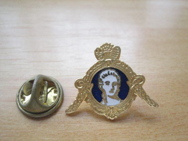 セクシー 美女 女 王女 貴族 紋章 ピンバッジ拍卖