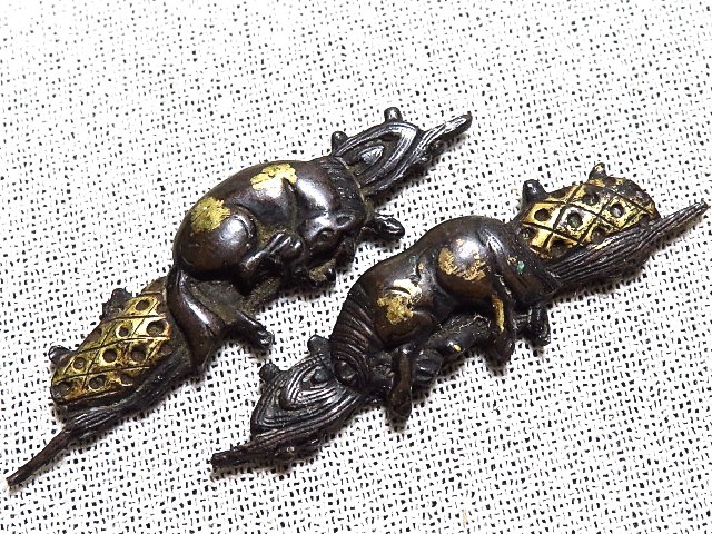 時代金具一対 馬 彫金細工 金工細工拍卖