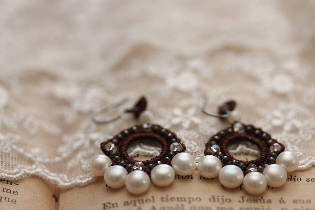 ◆新入荷◆ハンドメイドパール・クリスタルカギ針ピアス拍卖