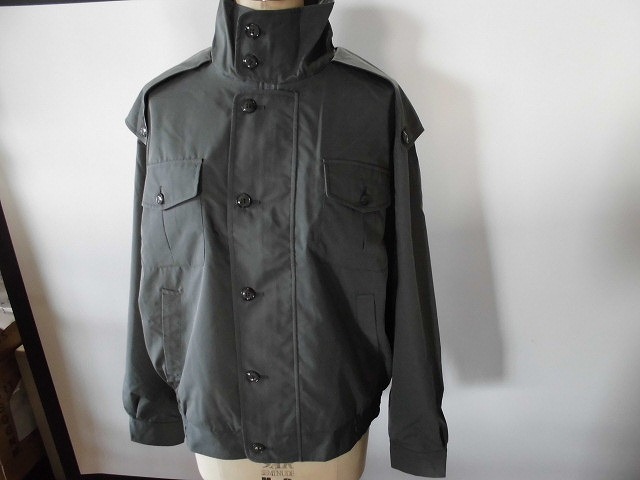 ◆新品未使用!送料無料! Sサイズ【990C】メンズ グレー ハイネック マウンテンパーカー 上着 防寒【I1009A10】拍卖