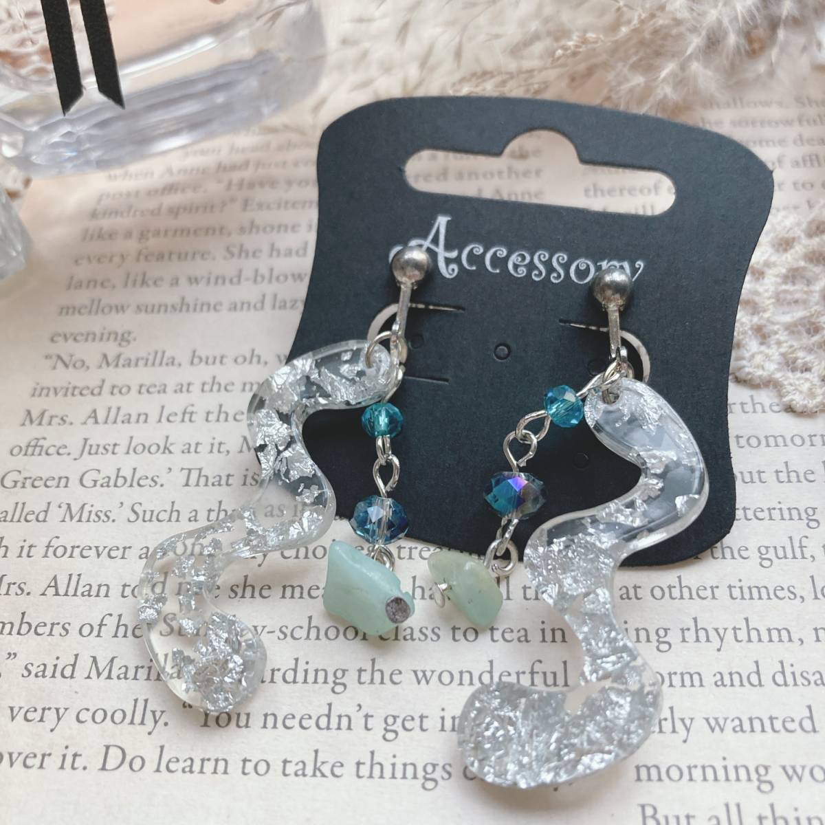 イヤリング ウネっとクリア×天然石 ビーズ シルバー箔 ゆれる☆vintage jewelry accessories A062拍卖