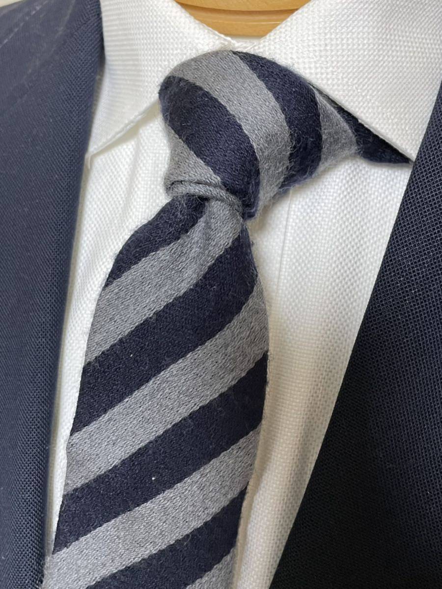 【美品】日本製 ウールタイ ブラック×グレーストライプ 大剣約8cm ビジネスエキスパート ネクタイ拍卖