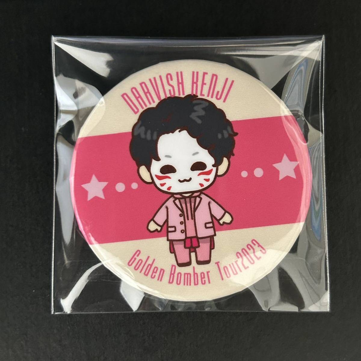 新品☆缶バッジ 振り返ればケツがいる 樽美酒研二④【2023年. ゴールデンボンバー グッズ ガチャ イラスト】拍卖