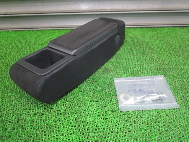 タント CBA-L350S 右フロントシートアームレスト 72810-B2230-C0 ブラック /39646拍卖