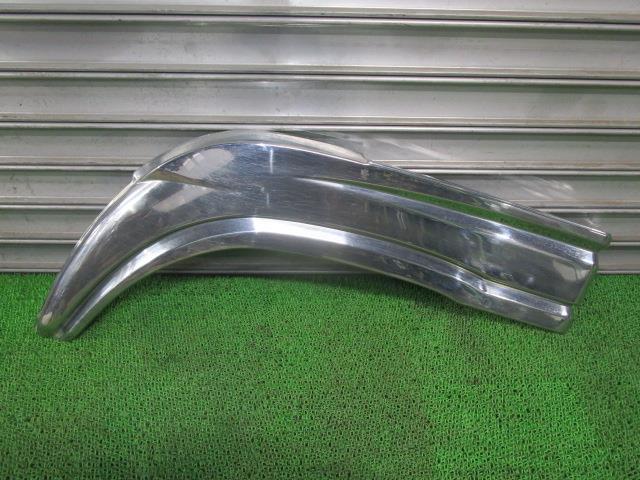 いすゞ大型車 ギガ QKG-CXZ77AT 左フロントフェンダー 1-86792-070-0 メッキ TTT /39677拍卖