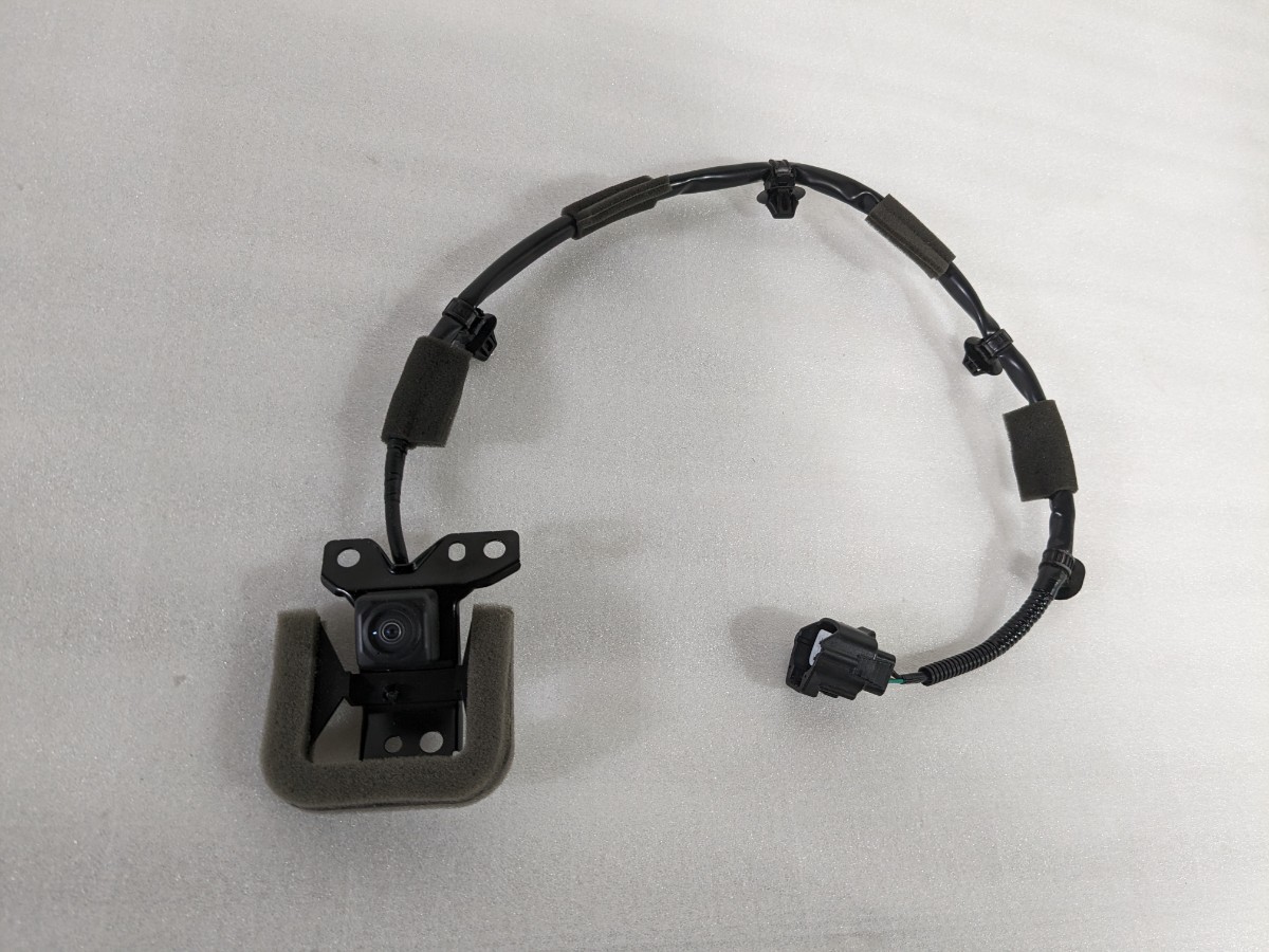 ダイハツ純正 LA800S/LA810S ムーヴキャンバス フロントカメラ フロントグリルカメラ 86795-B2070 棚番SH-109拍卖