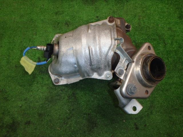 フィット  GP5 エキゾーストマニホールド NH731P 18190-5P6-000拍卖