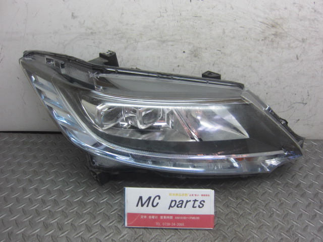 ホンダ オデッセイ RC系 右 ヘッドライト KOITO 100-18076 2F拍卖