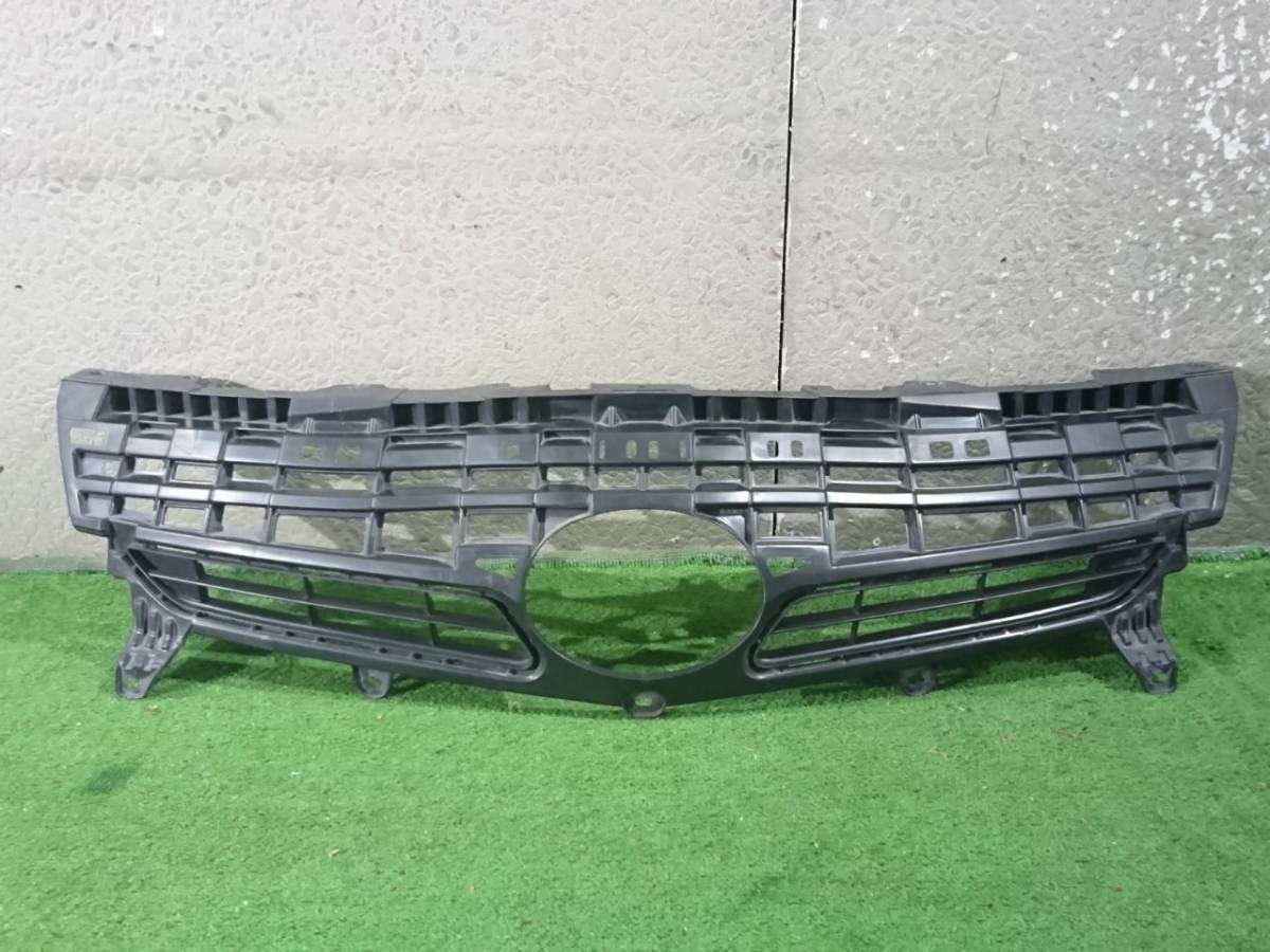 ZVW30後期 プリウス フロントグリル(75531)拍卖