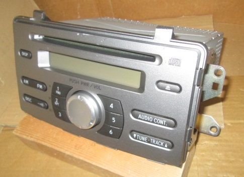 ダイハツ/DAIHATSU CD&チューナー 86180-B2390 L575S・L585S ムーヴコンテ用拍卖