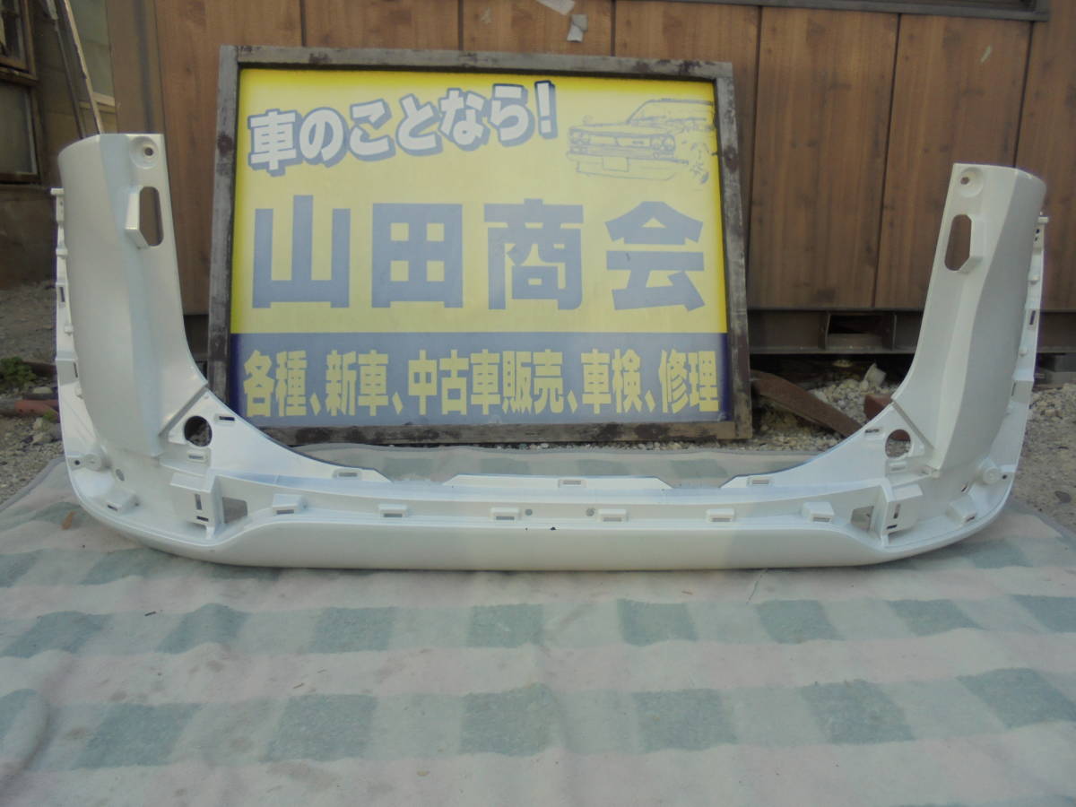シエンタ NSP170G.NSP172G.NCP175G.NHP170G 純正 リアバンパー 52159-52770 ☆送料格安 ☆要確認 5586拍卖