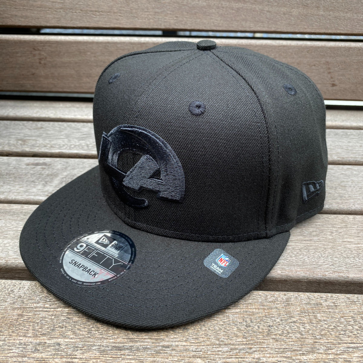 USA正規品 NEWERA ニューエラ 9FIFTY スナップバックキャップ NFL ロサンゼルス ラムズ LA Rams 黒 単色 BOB アメフト サイズ調節可能拍卖