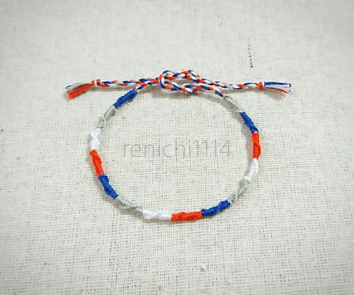 ミサンガ☆青&赤&アイボリー&グレー☆しましま☆ブレスレット☆アンクレット拍卖