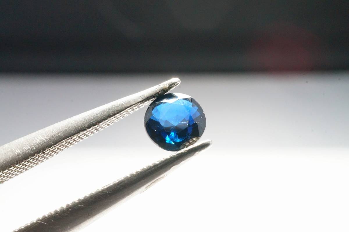 【限定特別即決価格!】希少!【高級宝飾品用ルース!】透明度抜群!極上ルースのサファイアカットルーススリランカ産0.35ct拍卖