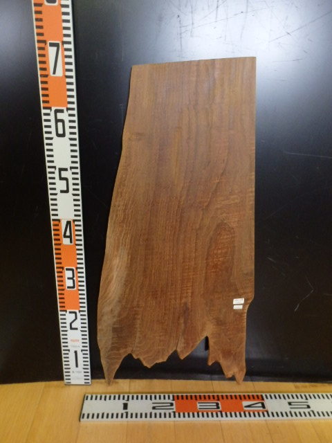 2110921●神代欅板●約69cm×33cm×厚5mm~1cm拍卖