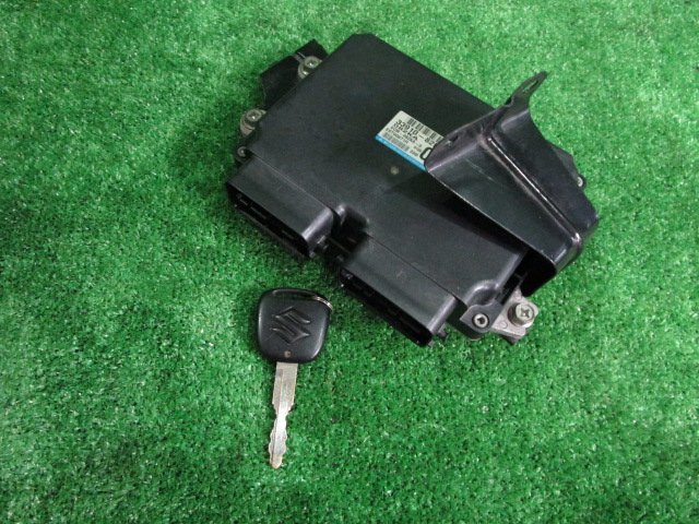 【A56932】◇ワゴンR MH23S エンジンコンピューター 33910-82KA0拍卖