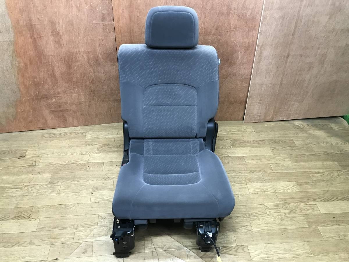 管0509 URJ202W ランドクルーザー ランクル 200系 中期 純正 二列目 セカンドシート 左拍卖