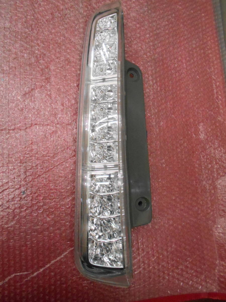 ●●2305-HT5L ZGM10 アイシス 後期 純正 左 テールランプ KOITO 44-70 LED点灯確認済み! 程度良好 美品!拍卖