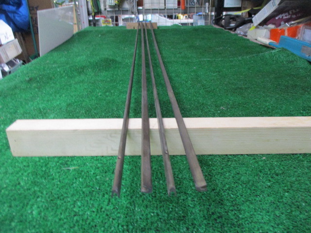 真鍮甲丸レール 6尺用 4本で¥2400 お引き取りのみ対応拍卖