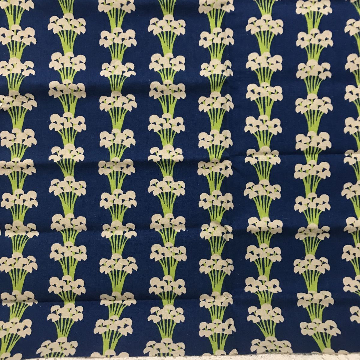 布地 コットン×リネン 112×50 北欧調フラワー 新品拍卖