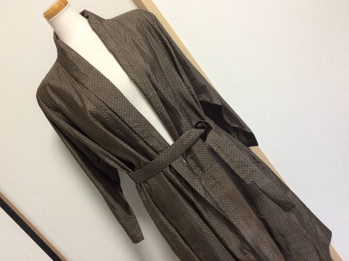 即決 大島紬 女性用洋装コート ブラウン系 一枚仕立て ゆうパック送料込 台ヶ原アンティーク市購入 価格25000円程度 拍卖