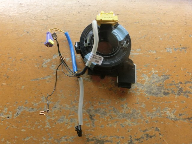 VW ティグアン スパイラル ケーブル 平成21年 ABA-5NCAW 1K0959653 2009y トラック&フィールド 10.5万km 拍卖