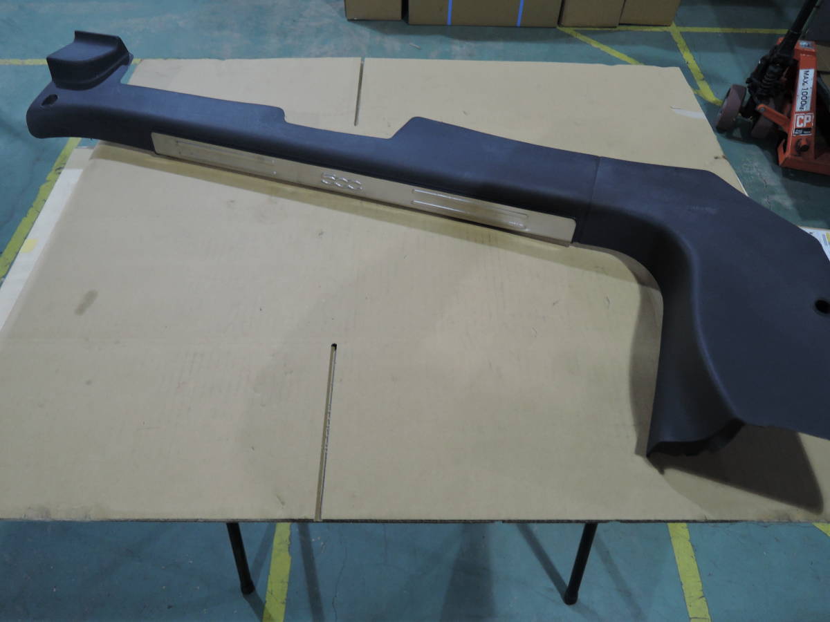 即納 ABA-31212 フィアット500 右ハンドル車 右 スカッフプレート メッキカバー 運転席側 内装 トリム F-4136拍卖