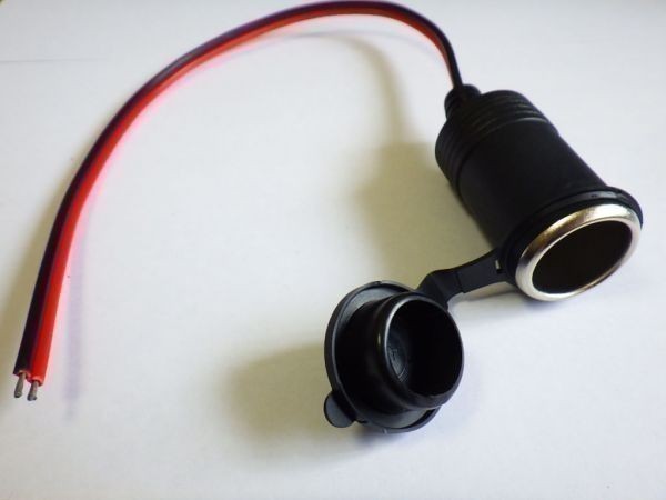 ◇カーナビなどの電源取得に◇ シガーソケット メス 増設 加工 【赤黒】 (検 アーシング レクサス ベンツ いすゞ拍卖