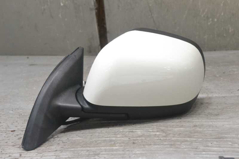 リーフ 前期(ZE0) 純正 破損無 取付OK 動作保証 左 ドアミラー 5P 電格 QX1 / 96302-3NE0A k071974拍卖