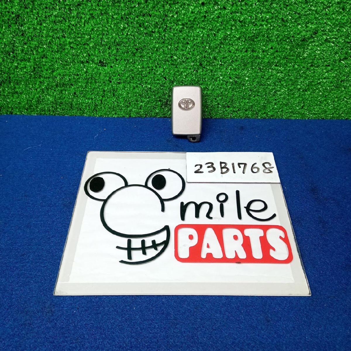 ZRR75W/ZRR70 ヴォクシー 純正 キーレス K2/23B1768*同梱不可拍卖