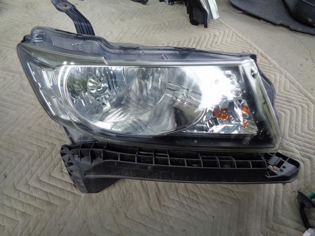 フリードスパイク DBA-GB3 右ヘッドランプ/ヘッドライト 純正 HID コイト 100-22068拍卖