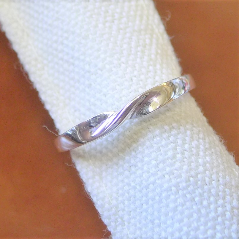 SR2281 指輪シルバー925刻リング 18号 シンプル ツイスト 送料無料拍卖