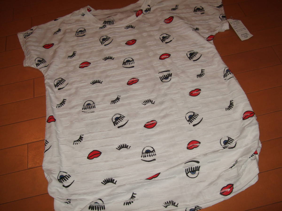 新品タグあり即決☆目&唇 デザイントップス☆サイズM~L拍卖