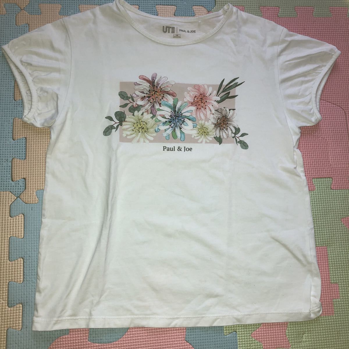 【美品即決】ユニクロ ポール&ジョー 女の子用半袖Tシャツ140cm トップス UNIQLO PAUL&JOE フラワー②拍卖
