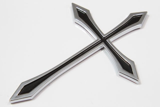 イメージチェンジに十字架 クロスエンブレム フロントリア カー用品 外装パーツ カーアクセサリー 車バイク エンブレム ステッカー拍卖