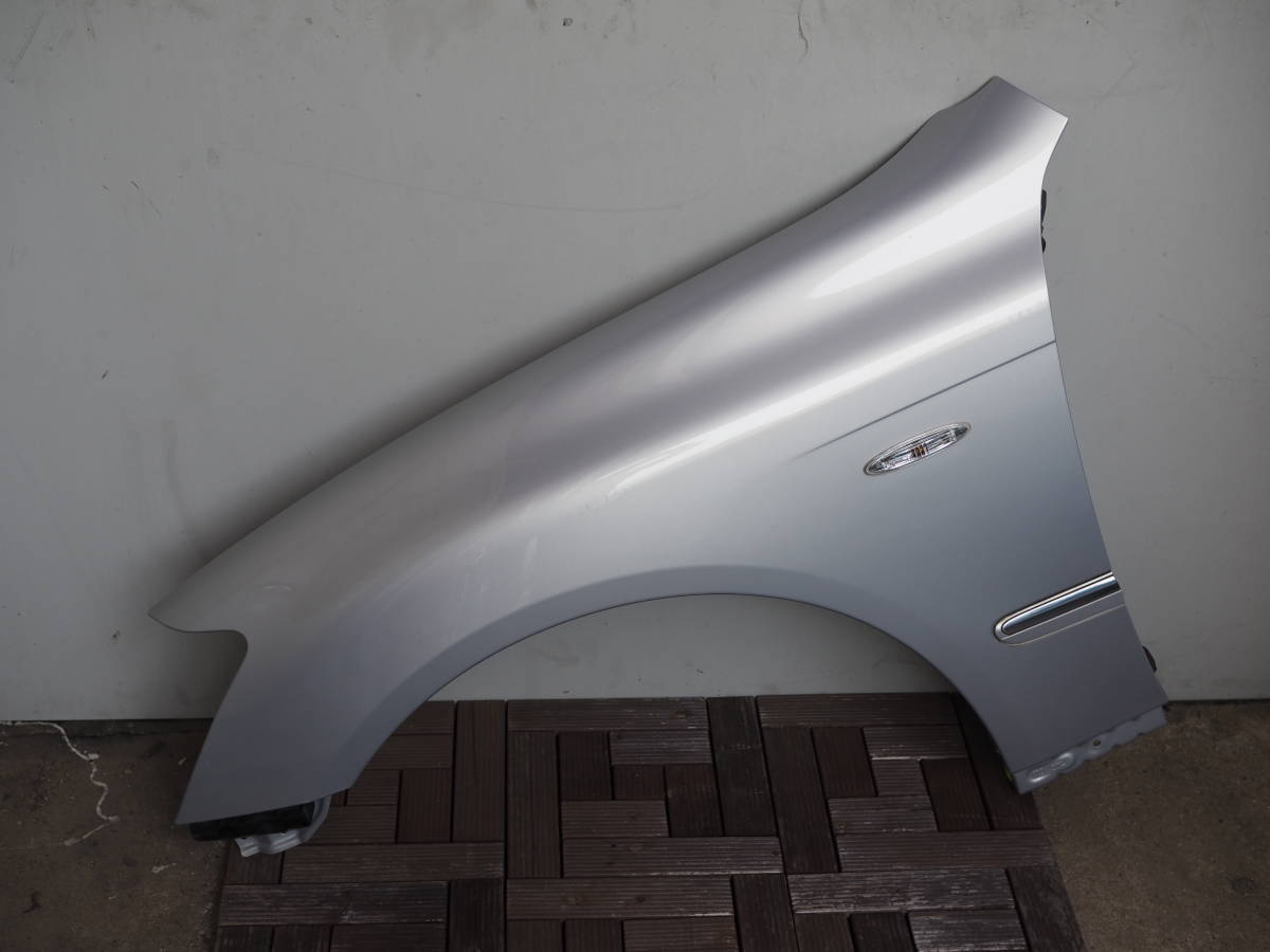 ■平成17年(2005) トヨタ クラウン アスリート GRS180 純正 フロント フェンダー(左) カラー 1F3 シルバー拍卖