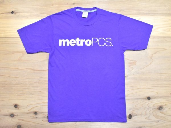 レアUSA古着 MetroPCS 企業ロゴ Tシャツ sizeS 紫 パープル 携帯電話 IT 会社 モバイル 通信事業 T-Mobile アメリカ アメカジ PORT&COMPANY拍卖
