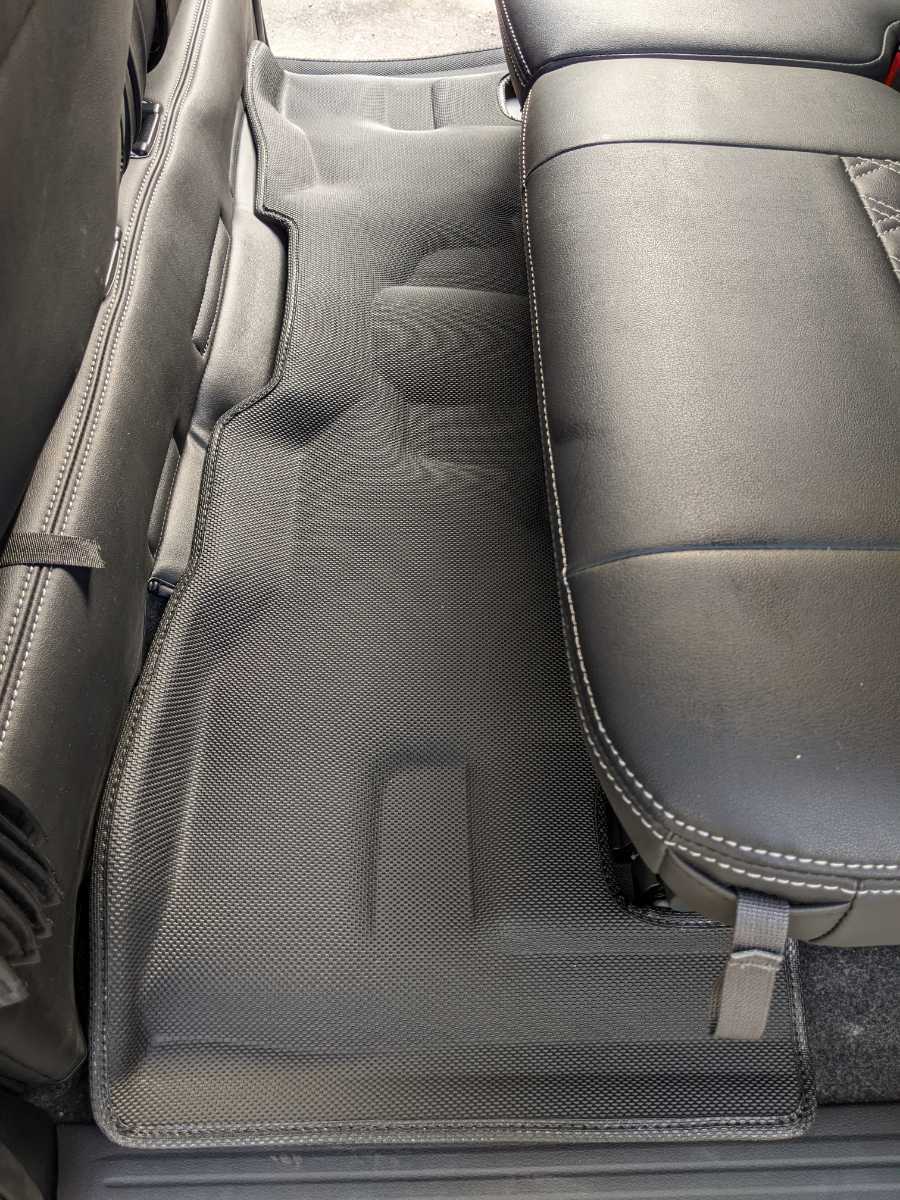 ダイハツS700S710アトレー立体フロアーマットリアのみ1ピース2WD4WD取り付け可能新品未使用SHINKE製拍卖