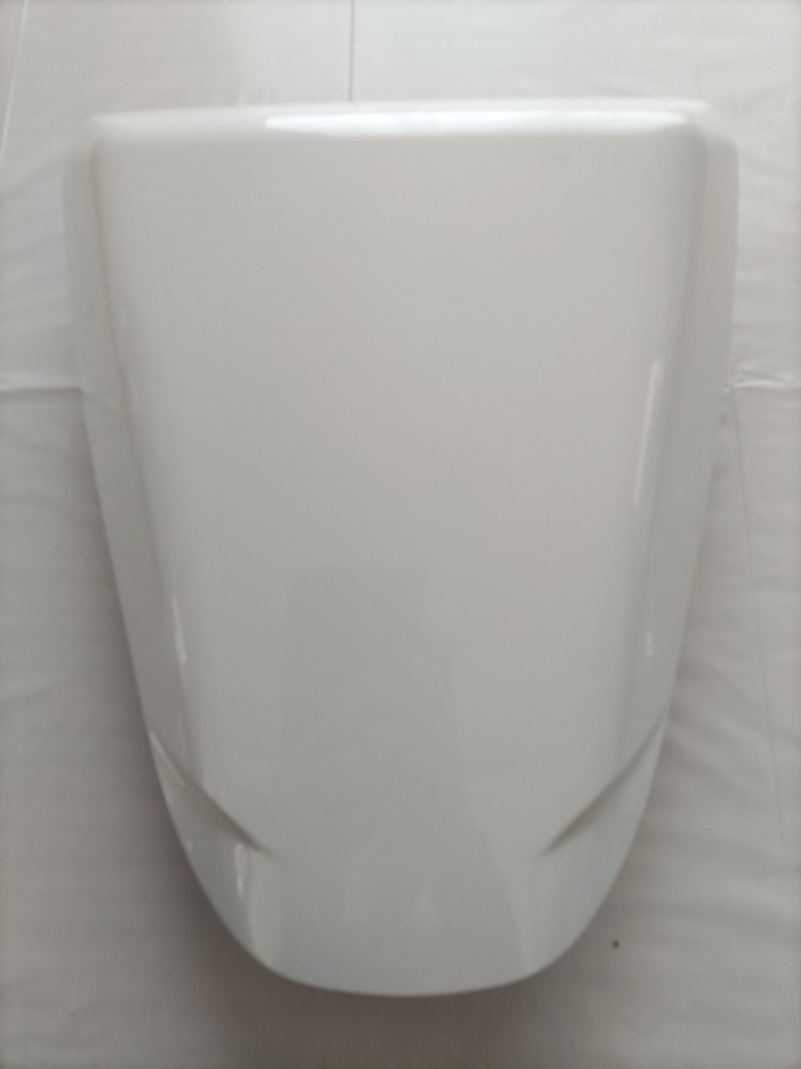 VFR800F シングルシートカウル 77281-MJM-D000 ホンダ 純正 中古 RC79 割れ欠け無し パールホワイト 横浜発拍卖